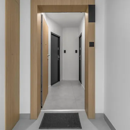 Stylowy Z Balkonem I Panorama Miasta Апарт-отель Седльце