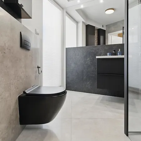 Апарт-отель Stylowy Z Balkonem I Panorama Miasta 4*