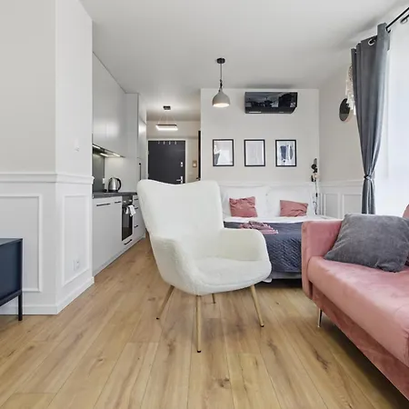 Stylowy Z Balkonem I Panorama Miasta Апарт-отель Седльце