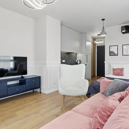 Stylowy Z Balkonem I Panorama Miasta